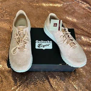 NWT + BOX! Onitsuka Tiger by ASICS Samsara Lo in Bleached Apricot